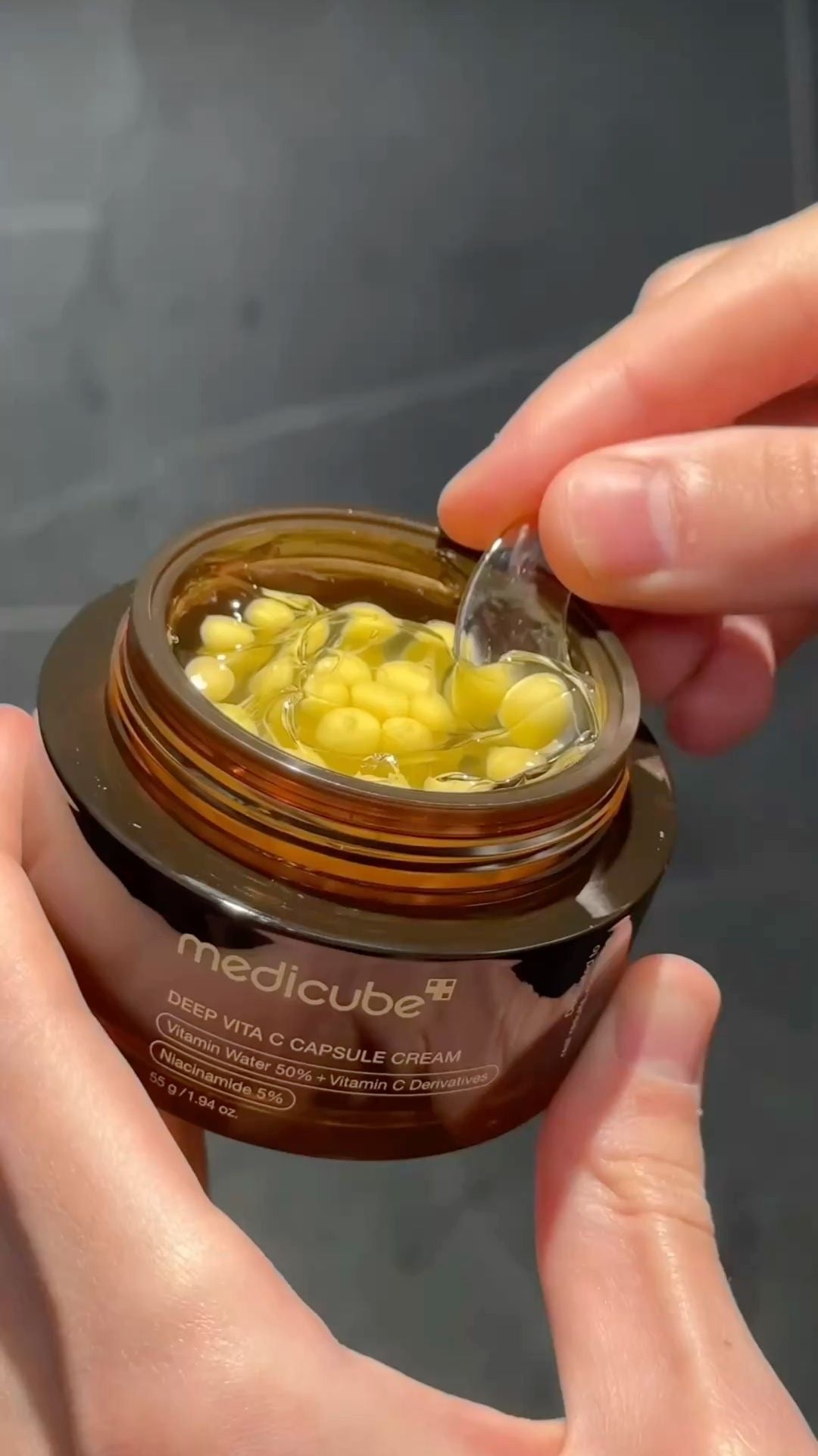 Medicube - Deep Vita C Capsule Cream